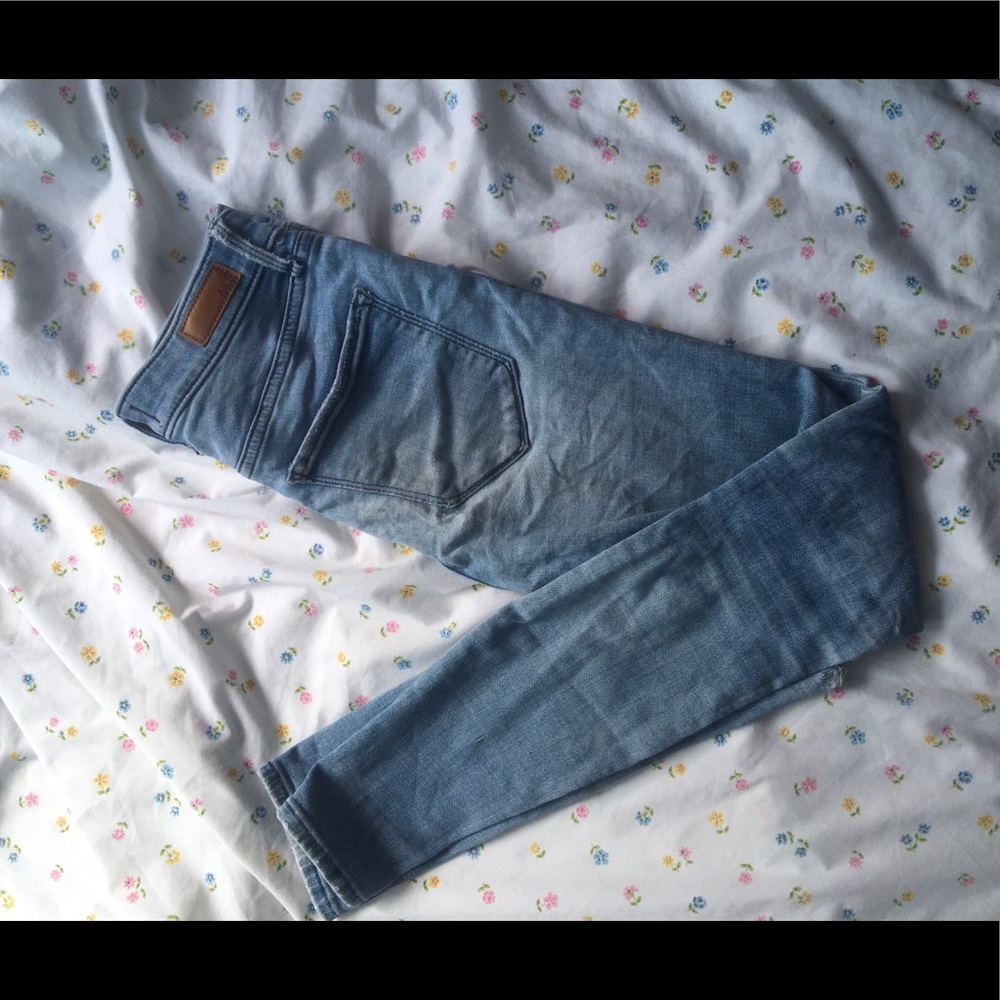 abercrombie and fitch blue jeans